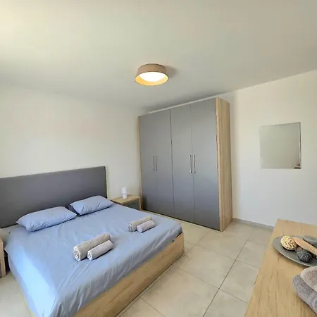 Sunrise 71 Seaviews Apartman