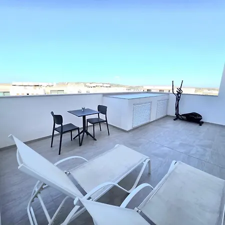 Sunrise 71 Seaviews Apartman