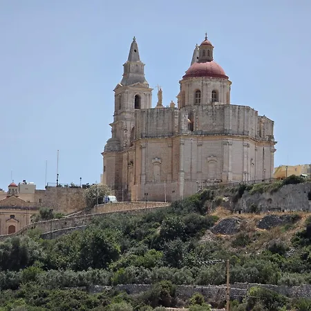 Sunrise 71 Seaviews 公寓 *