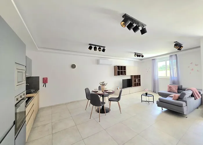 Sunrise 71 Seaviews 公寓 梅利哈