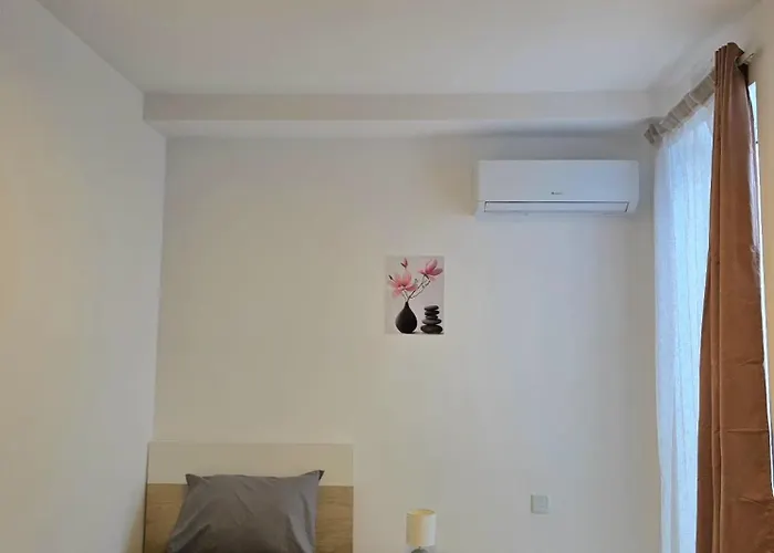 Sunrise 71 Seaviews 梅利哈