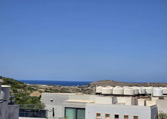 公寓 Sunrise 71 Seaviews 梅利哈